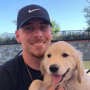 Meet your Posher, Brady